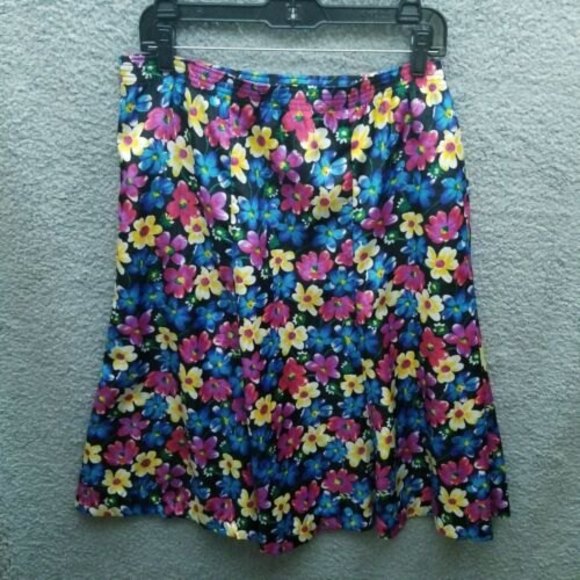 Koret Petites Women's M Floral Textured Skirt 100% Polyester 34.5" 26.75" - Picture 3 of 7